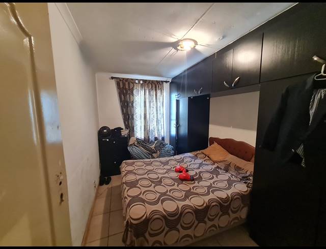 3 BEDROOM FREESTANDING SOLD IN LENTEGEUR